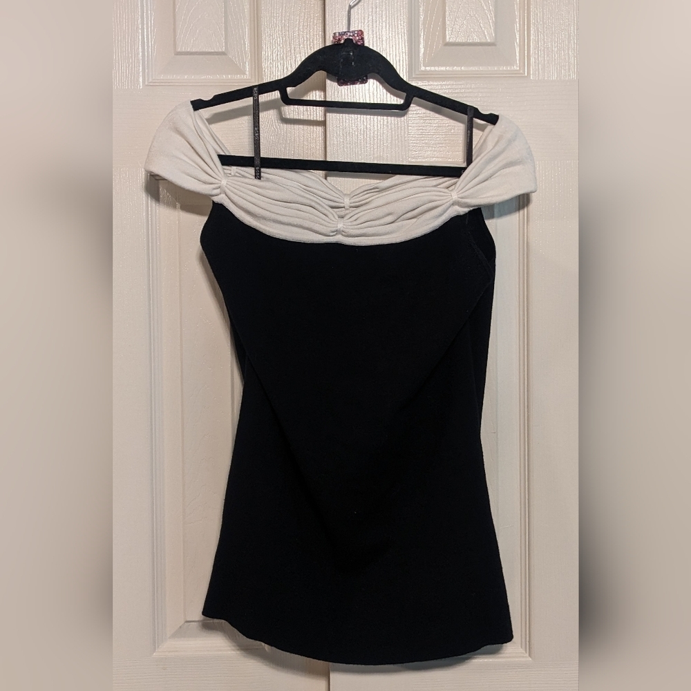 5/$25 BCBG OFF SHOULDER SWEATER BLACK & WHITE